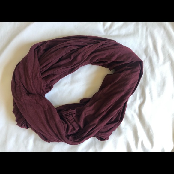 BRANDY MELVILLE INFINITY SCARF - Picture 3 of 4